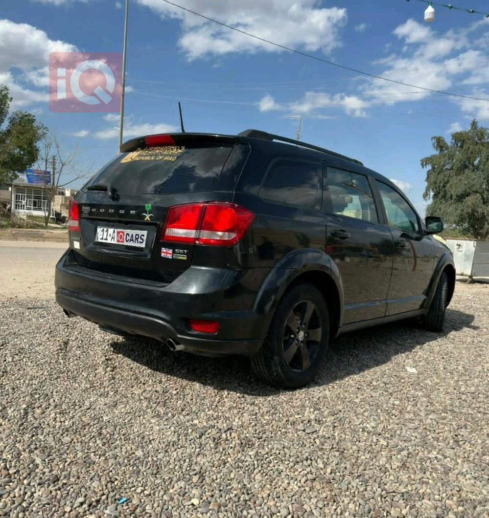 دودج جورني